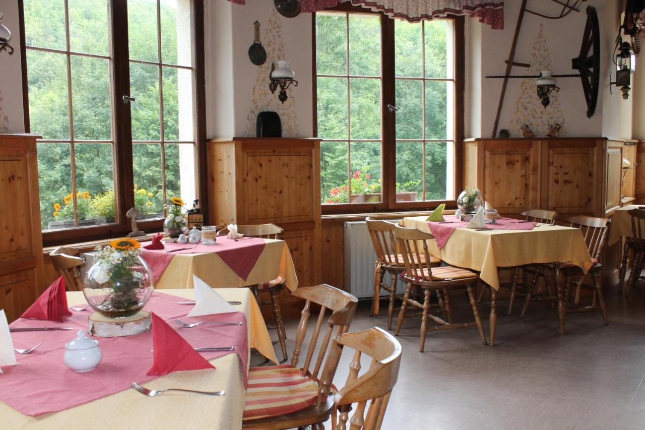 Hotel Waldfrieden Elsterberg Buitenkant foto